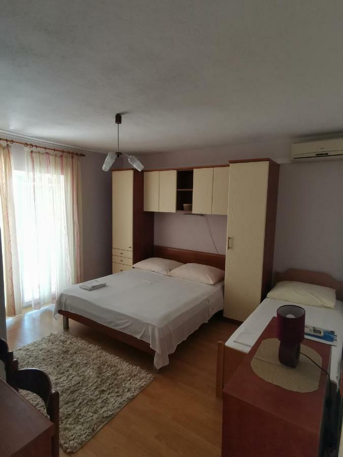 Apartments Moso Tučepi Exterior foto